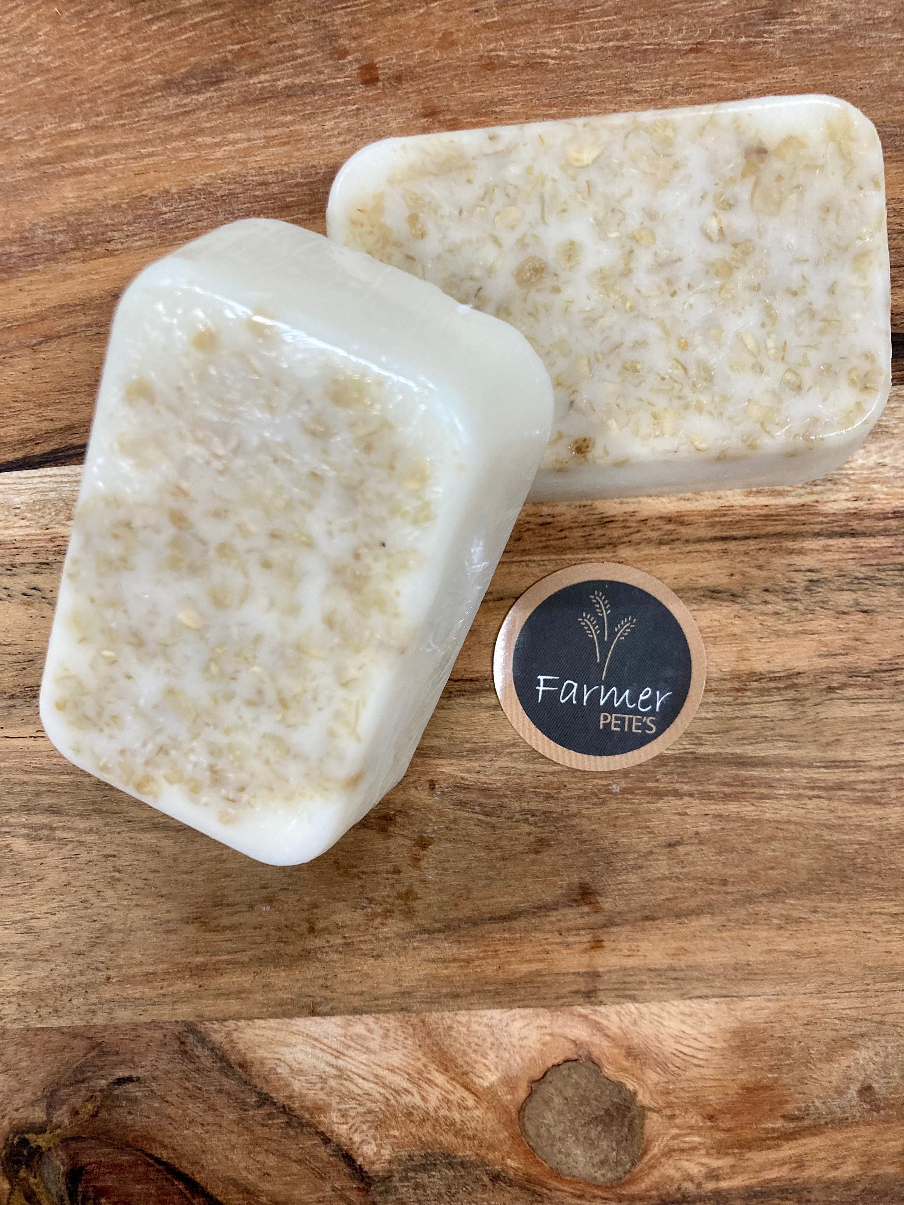 Natural goat&#39;s milk soap bar with oats for sensitive skin