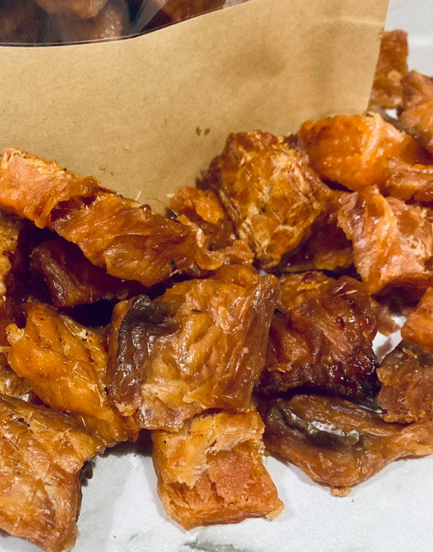 Dred Salmon Bite treats for pet dog by Farmer Pete's.