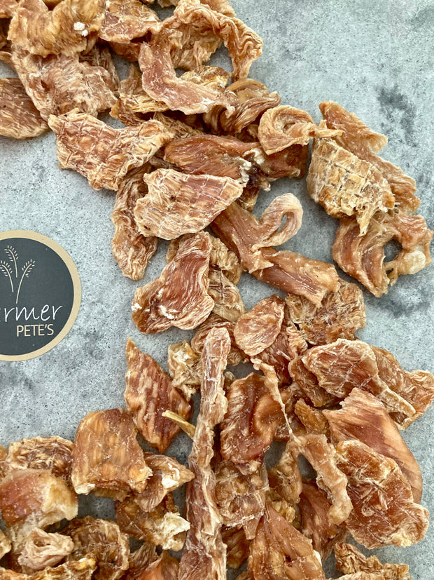 100% natural dehydrated chicken meaty bites by Farmer Pete's.