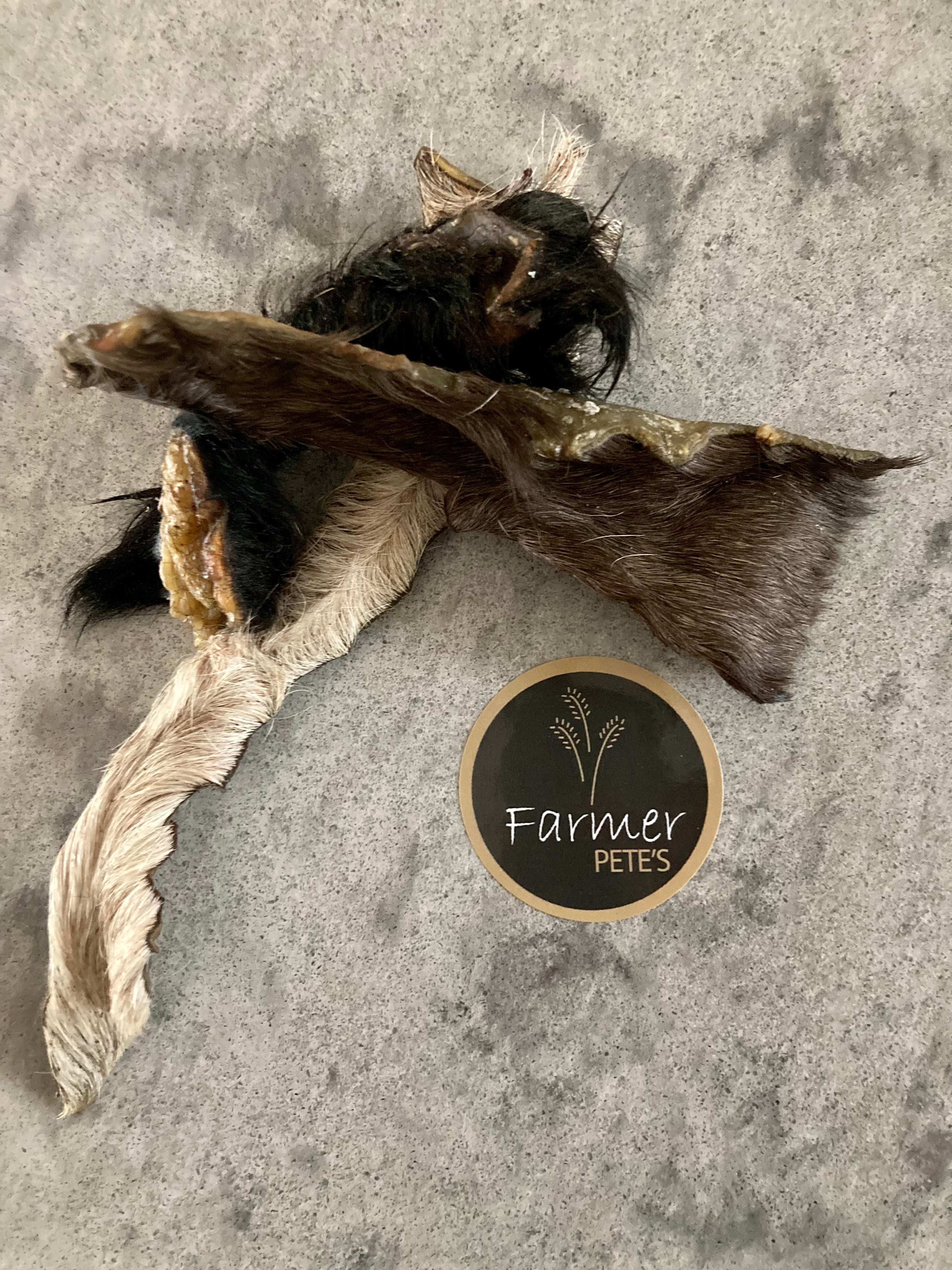 Small beef skin chews for small dogs. 100% natural and Australian made by Farmer Pete&#39;s.