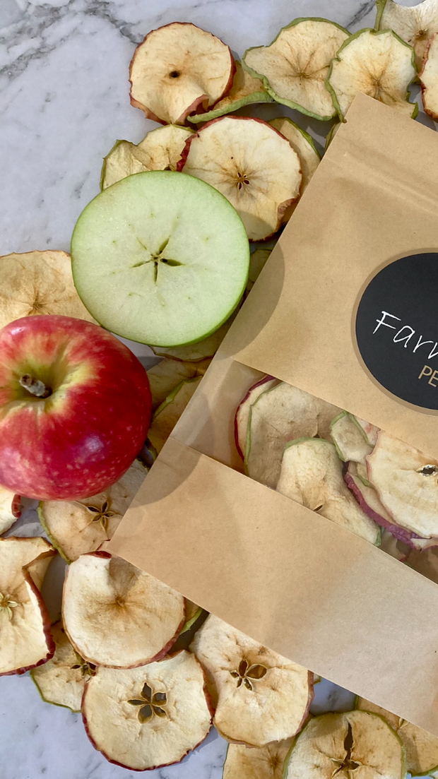 Dehydrated red and green apple with no additives. All natural rabbit and guinea pig treats by Farmer Pete's,